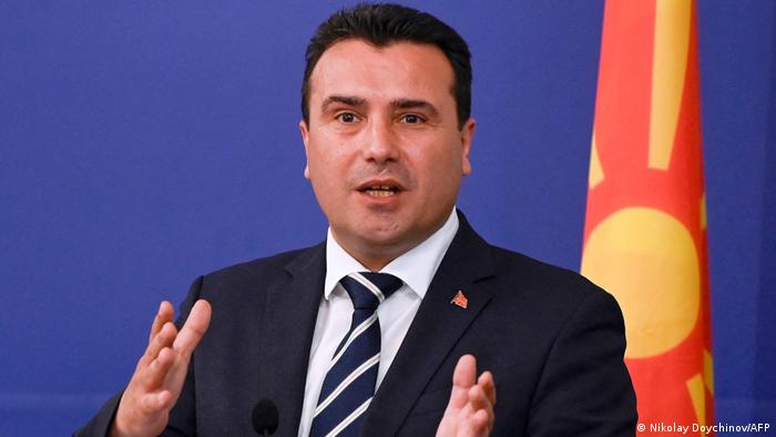 Зоран Заев поднесе оставка на премиерската функција и на претседателското место во СДСМ
