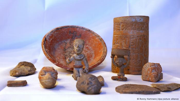 Un groupe d'objets mayas trouvés en Saxe-Anhalt à l'automne 2020