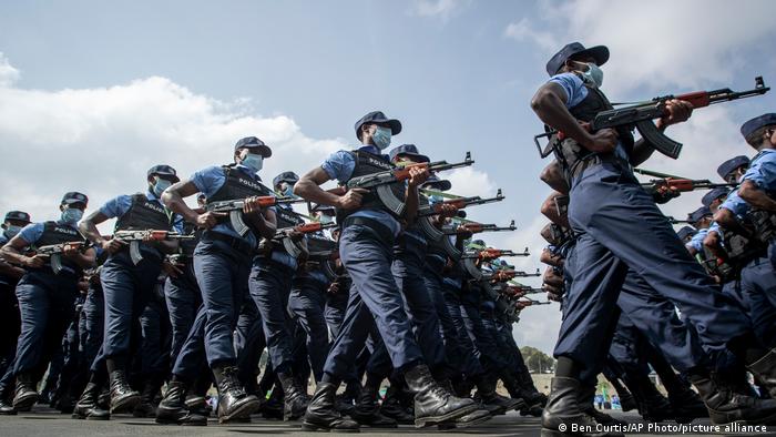 Polícia etíope de prontidão em Adis Abeba