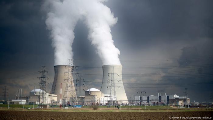 Doel nuclear power plant in Belgium, February 2016 Doel nuclear power plant in Belgium, February 2016