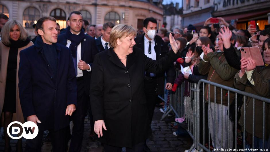 Angela, wir lieben dich: Frankreich verabschiedete sich von der deutschen Kanzlerin  Europa  DW