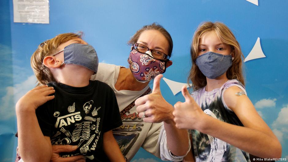 COVID vaccines for small kids: Why′s it taking so long? | Science | In-depth reporting on science and technology | DW - Vimarsana News