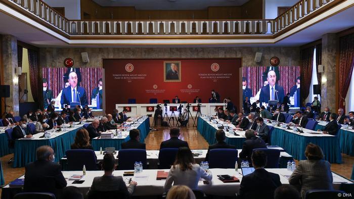 Dışişleri Bakanı Mevlüt Çavuşoğlu, TBMM Plan ve Bütçe Komisyonu'nda soruları yanıtladı