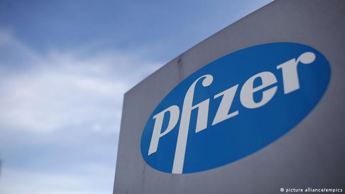 Логотип американской фармкомпании Pfizer