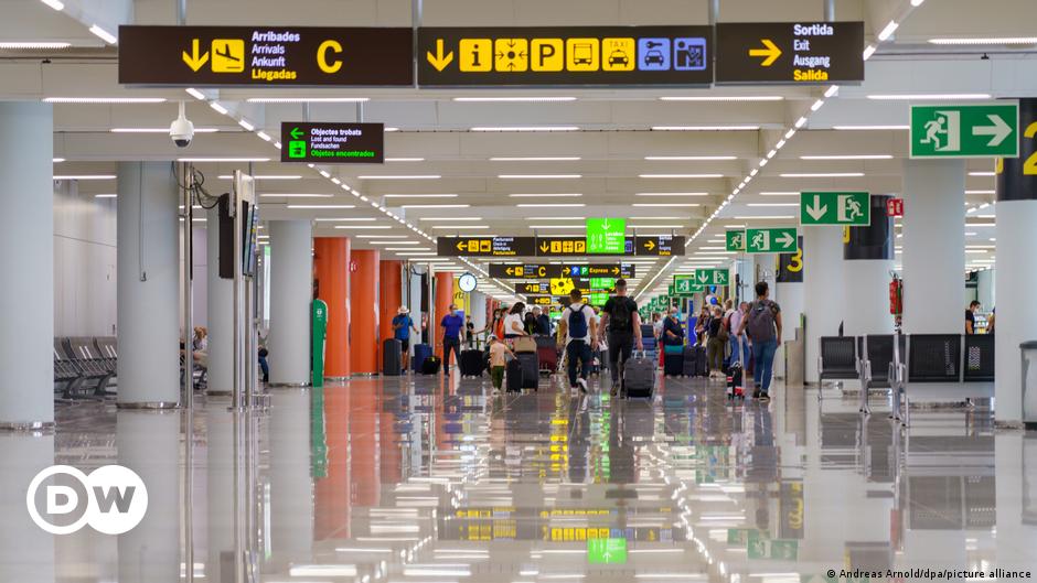 Passagiere legen Mallorcas Flughafen lahm