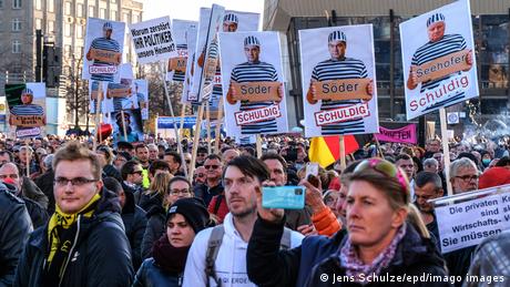 Факелното шествие в Саксония показа ясно Корона скептиците бяха толерирани