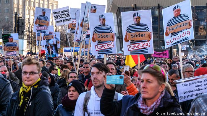 Protesti protiv mera za suzbijanje pandemije u Lajpcigu (novembar 2020)