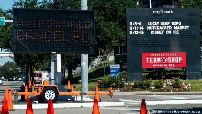 A street sign showing the cancellation of the AstroWorld Festival at NRG Park
