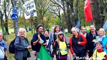 Marcha a Glasgow Beschreibung: Die spanischen KlimaaktivistInnen von Marcha a Glasgow sind nur eine Gruppe unter vielen der sogenannten Klimapilger, die sich zu Fuß auf den Weg zum UNO Klimagipfel in Glasgow gemacht haben. Quelle: Marcha a Glasgow