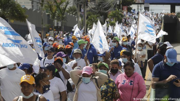 Foto de simpatizantes del Partido Nacional de Honduras