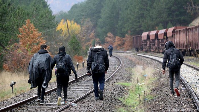 Migranten im Grenzgebiet zwischen Serbien und Kosovo