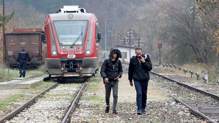 Migranten im Grenzgebiet zwischen Serbien und Kosovo