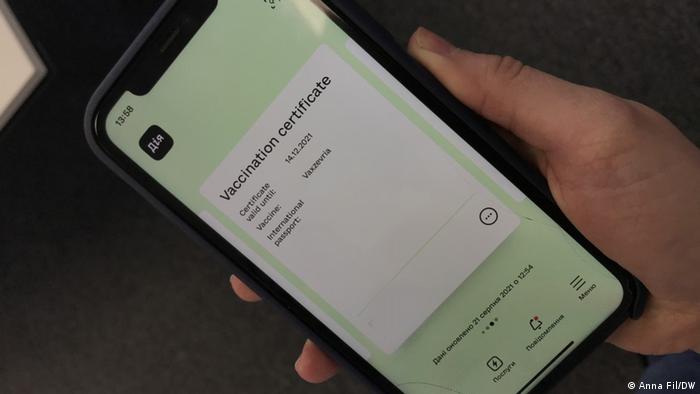 Сертифікат про вакцинацію від COVID в Україні тепер діятиме 270 днів