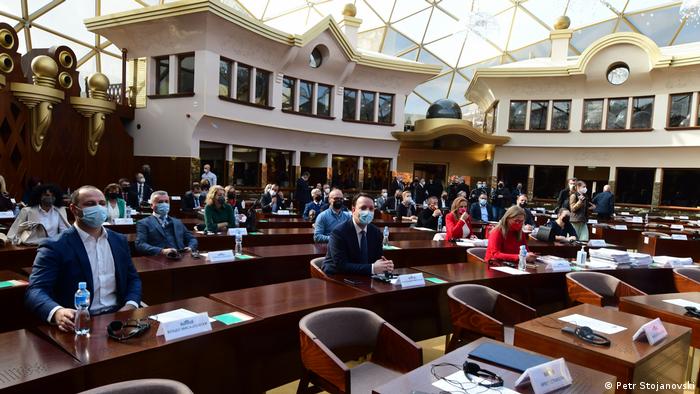 Sitzung des Parlaments von Nordmazedonien zur Vertrauensabstimmung der Regierung.