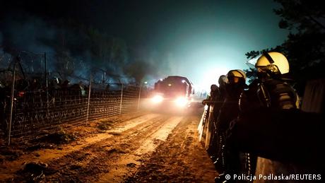 Отношението към бежанците на полско беларуската граница показва ясно до каква