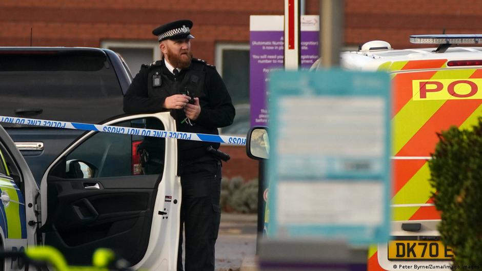 Liverpool taxi blast was ′terrorist incident′ — UK police | News | DW | 15.11.2021