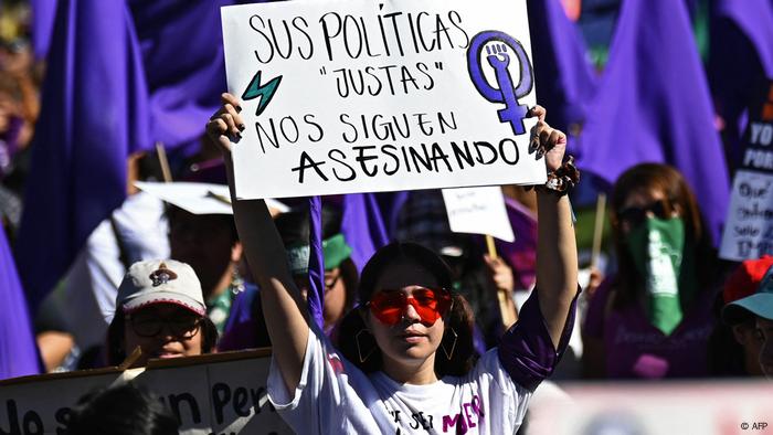 Protestas contra los feminicidios en El Salvador.