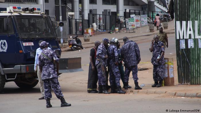 Uganda nach den Bombenanschlägen in Kampala