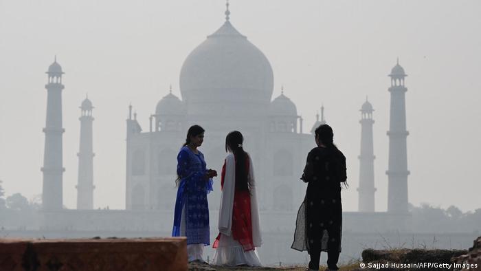 BdTD Indien | Taj Mahal im Smog