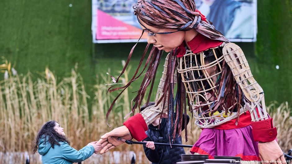 Larger-than-life refugee puppet pursues journey