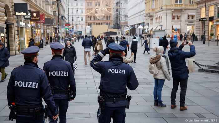 Qeveria e Austrisë vendosi mbyllje të re (lockdown). Institucionet kulturore, restorantet dhe dyqanet duhet të qëndrojnë të mbyllura.