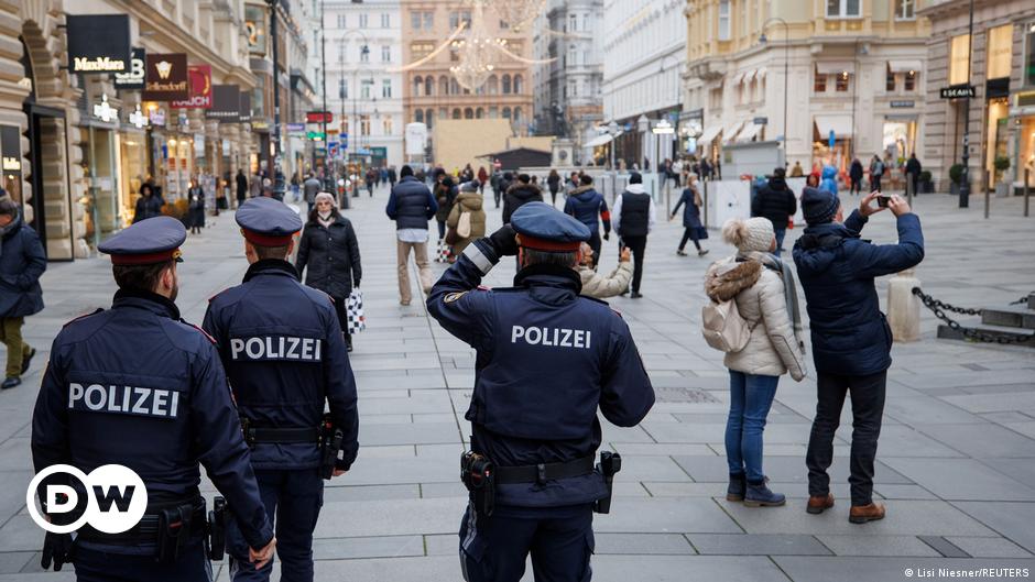 covid-digest-austria-lifts-lockdown-for-the-unvaccinated-dw-26-01-2022