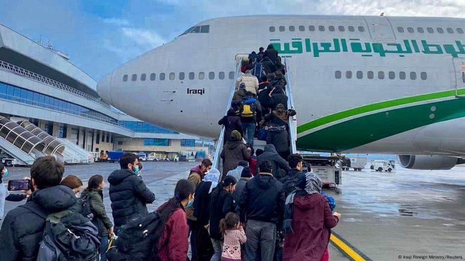 Erster Rückflug mit Migranten von Minsk in den Irak