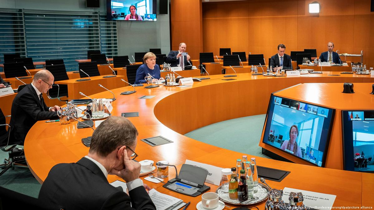 KlinikBelastung bestimmt die CoronaRegeln DW 18.11.2021