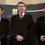 Frankreichs Einwanderungsminister Eric Besson (l.), Rumäniens Außenminister Teodor Baconschi (M.) und Europa-Staatssekretär Pierre Lellouche (r.) (Foto: ap)