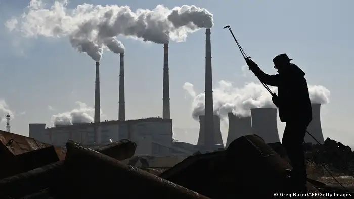 China Klima l Kohleindustrie, Kraftwerk in Zhangjiakou, Hebei Provinz