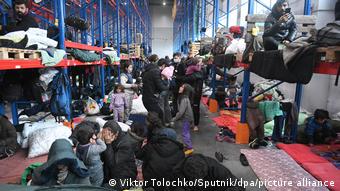 Polen-Belarus-Grenzmigrationskonflikt - Übernachtungslager in Grotno