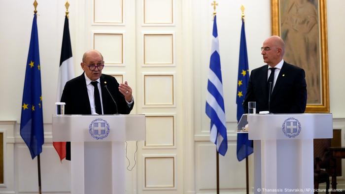 Fransa Dışişleri Bakanı Le Drian ve Yunanistan Dışişleri Bakanı Dendias