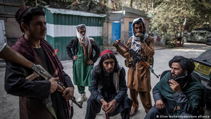 Представители радикального исламистского движения Талибан в Кабуле