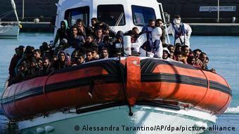 Ιταλία | σκάφος με πρόσφυγες