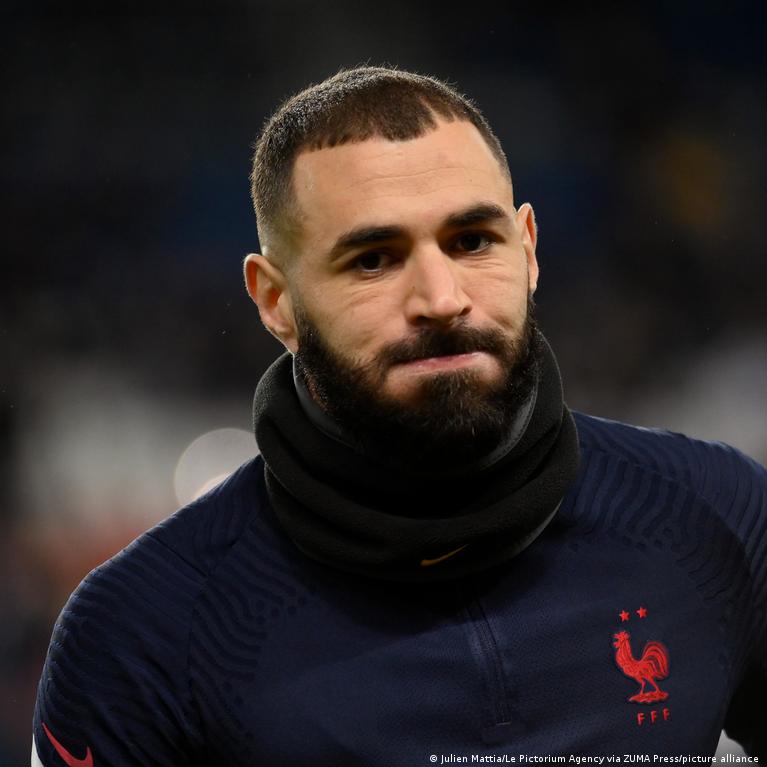Mobile Video Blackmail Sex - France's Benzema drops appeal in sex-tape case â€“ DW â€“ 06/04/2022