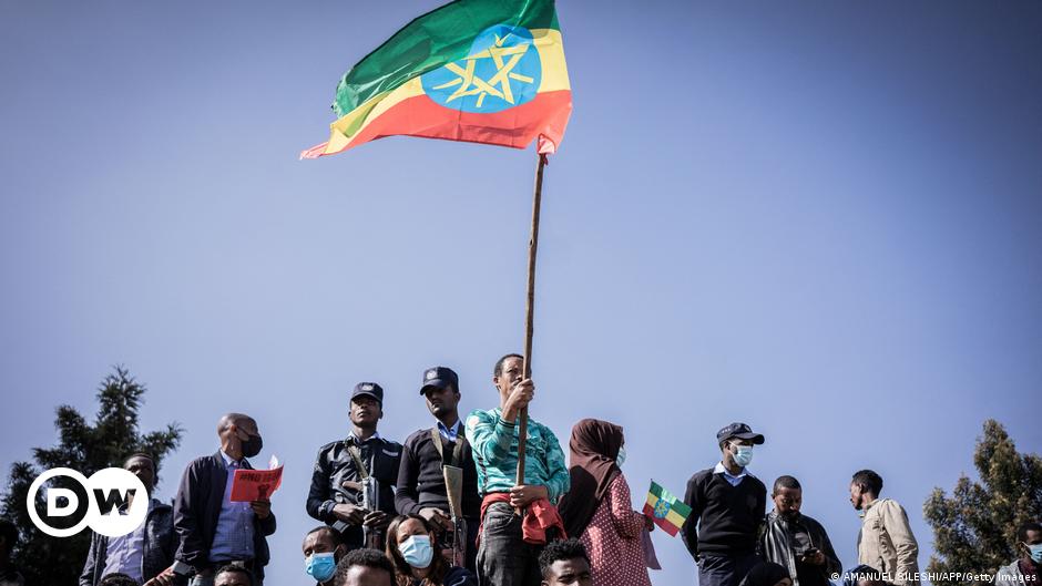 Äthiopiens Regierungschef Abiy bei seinen Truppen an der Front