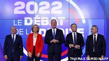 LtoR, Les Republicains (LR) right-wing party's candidates for the 2022 French presidential election Eric Ciotti, Valerie Pecresse, Michel Barnier, Philippe Juvin and Xavier Bertrand pose for a photograph prior to a televised debate for the party's presidential primary election at BFM TV television studios in Paris, on November 14, 2021. - The right-wing party will choose its candidate for the 2022 French presidential election during a LR congress on December 4, 2021. (Photo by Thomas SAMSON / AFP)
