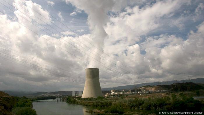 Planta nuclear de Asco, en Asco, Tarragona, en el noreste de España