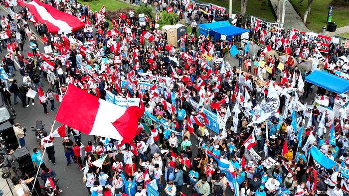 Peru | Protest gegen die Absetzung des peruanischen Präsidenten Pedro Castillo