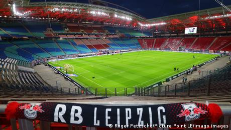 El estadio vacío de Leipzig.