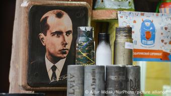 Ukraine Portait des ehemaligen Politikers Stepan Bandera