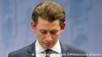 Σεμπάστιαν Κουρτς, εξεταστική επιτροπή, 