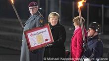 Merkels „Großer Zapfenstreich“