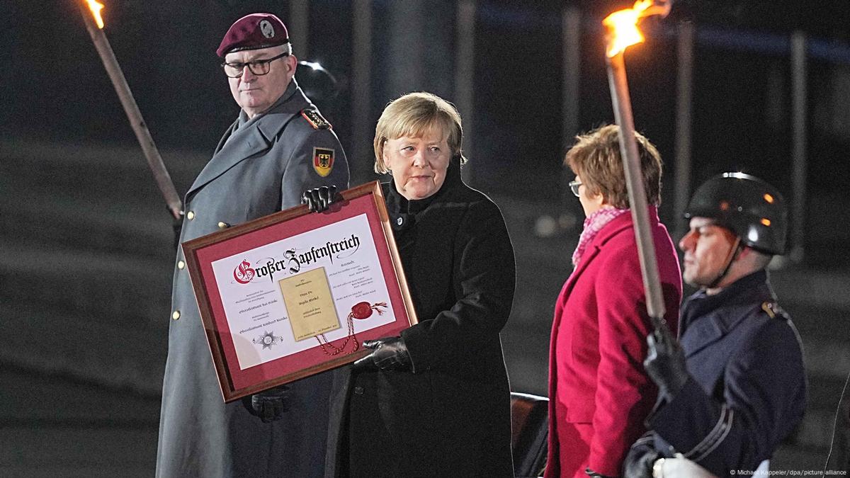 merkels grosser zapfenstreich dw deutsch lernen