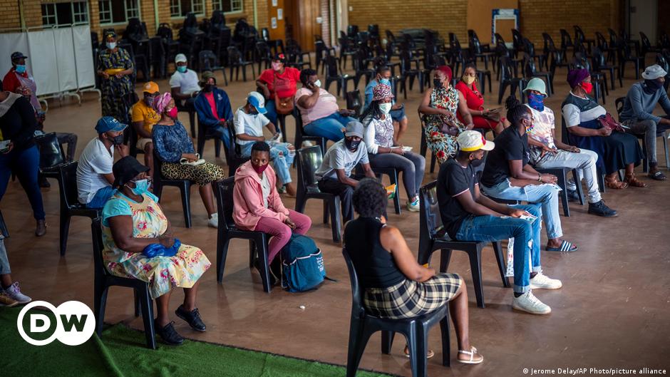 Omikron in Südafrika: Mehr Infizierte, weniger Schwerkranke