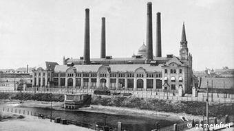 Το εργοστάσιο ηλεκτρισμού, 1913