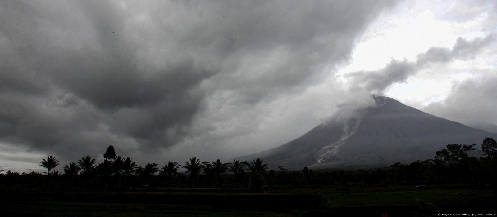 erupsi gunung semeru