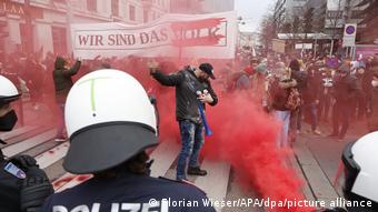 В акциях в Вене приняли участие сторонники крайне правых движений