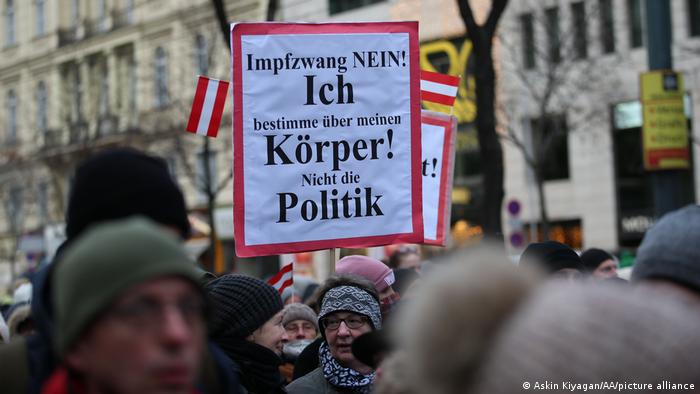 Österreich | Demonstration gegen Corona-Maßnahmen in Wien