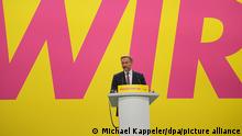 Christian Lindner, Parteivorsitzender der FDP, spricht beim Parteitag der FDP. Beim digitalen Parteitag in der „Station“ sind nur das Präsidium und die Medien vor Ort. Der Ampel Koalitionsvertrag mit der SPD und Bündnis90/Die Grünen zur Bildung einer neuen Bundesregierung soll auf dem Bundesparteitag beschlossen werden. +++ dpa-Bildfunk +++